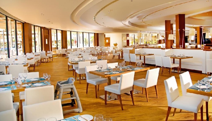 فندق كورال سي سينساتوري شرم الشيخ - المطعم