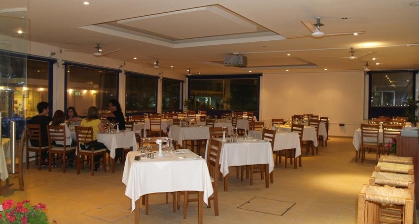 فندق دافني قبرص - المطعم