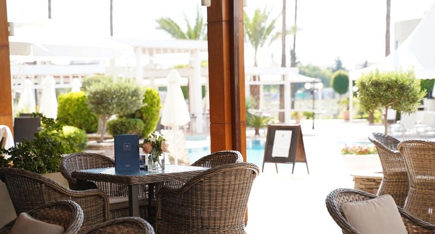 فندق اجاكس قبرص - المطعم