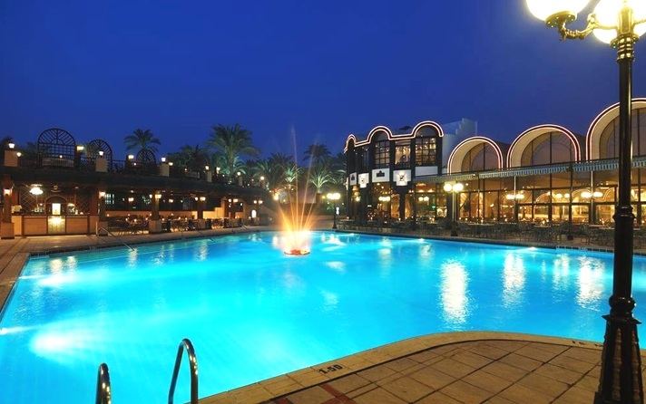 فندق الواحة-حمام السباحه