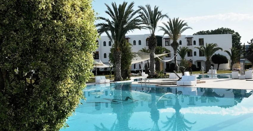 فندق لا كورون تونس- حمام السباحه