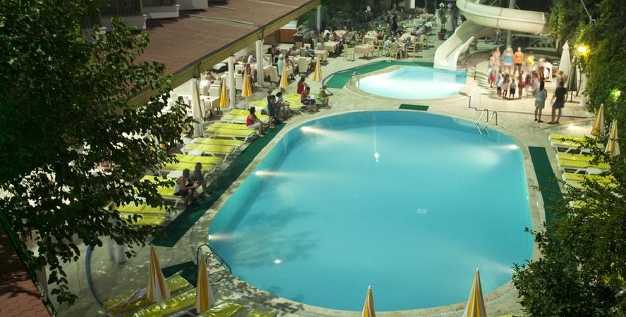 فندق مونت كارلو شرم الشيخ - حمام السباحه