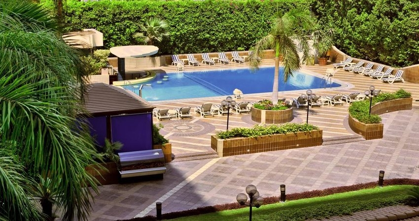 فندق سونستا القاهرة - حمام السباحة