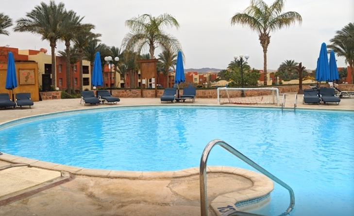 فندق اورورا باي مرسى علم - حمام السباحة