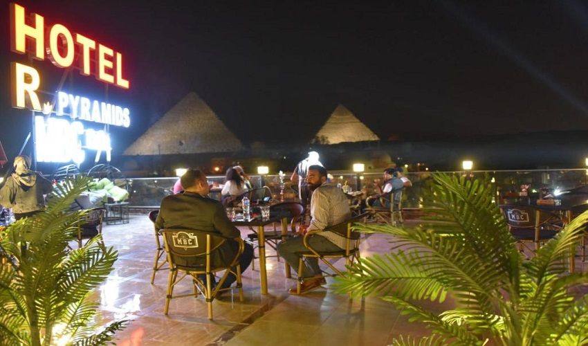 regency pyramids hotel