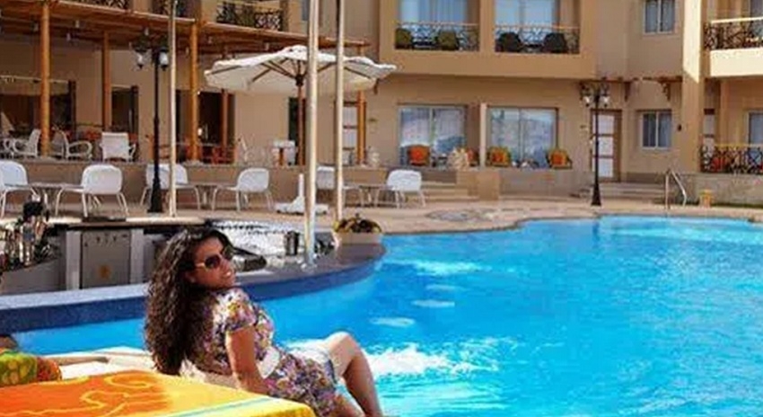 فندق ليجند الروشة بيروت - حمام السباحه