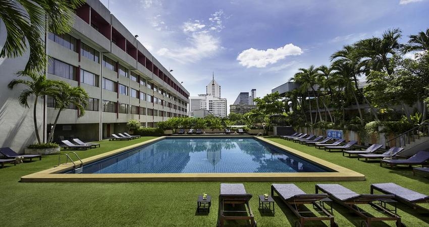فندق أمباسادور بانكوك - حمام السباحة بالفندق
